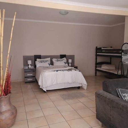 Stevens Guesthouse Swakopmund Camera foto